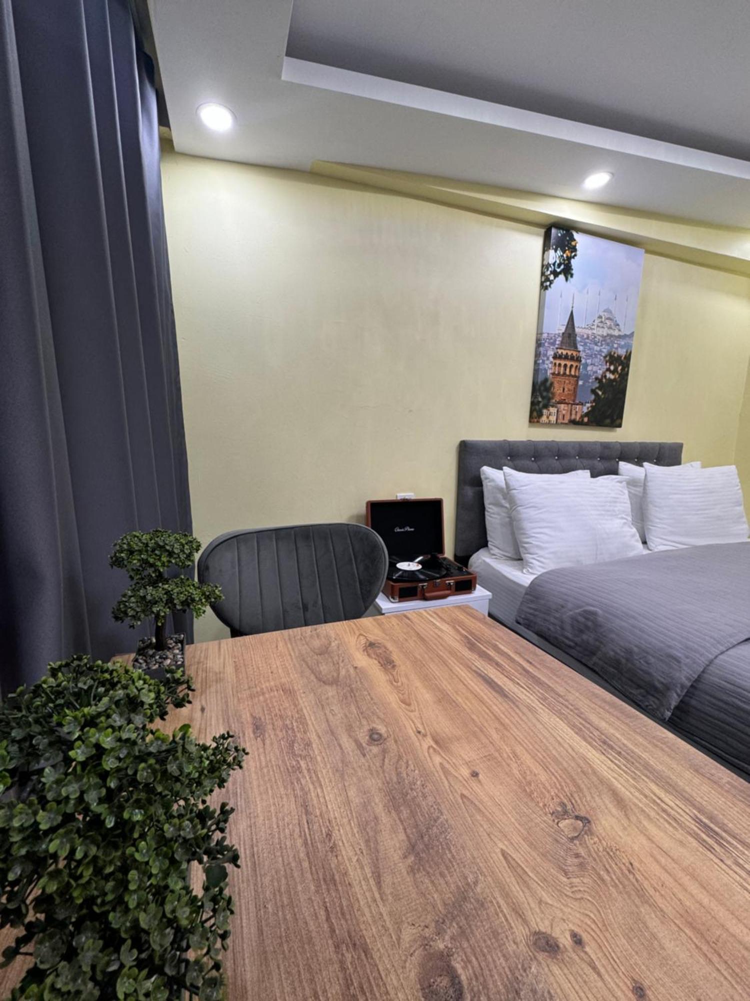 Ozer Hotel & Apartments อิสตันบูล ภายนอก รูปภาพ