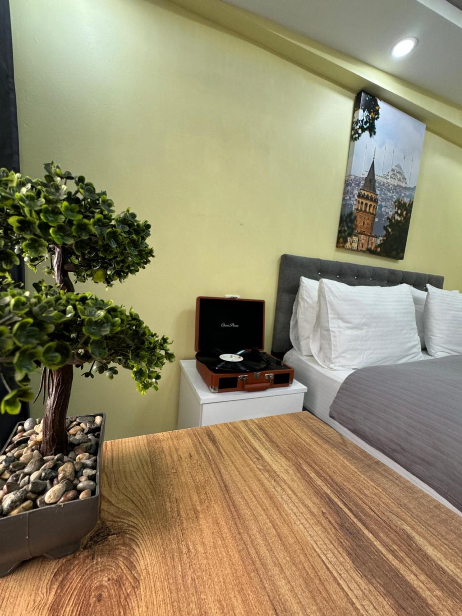 Ozer Hotel & Apartments อิสตันบูล ภายนอก รูปภาพ