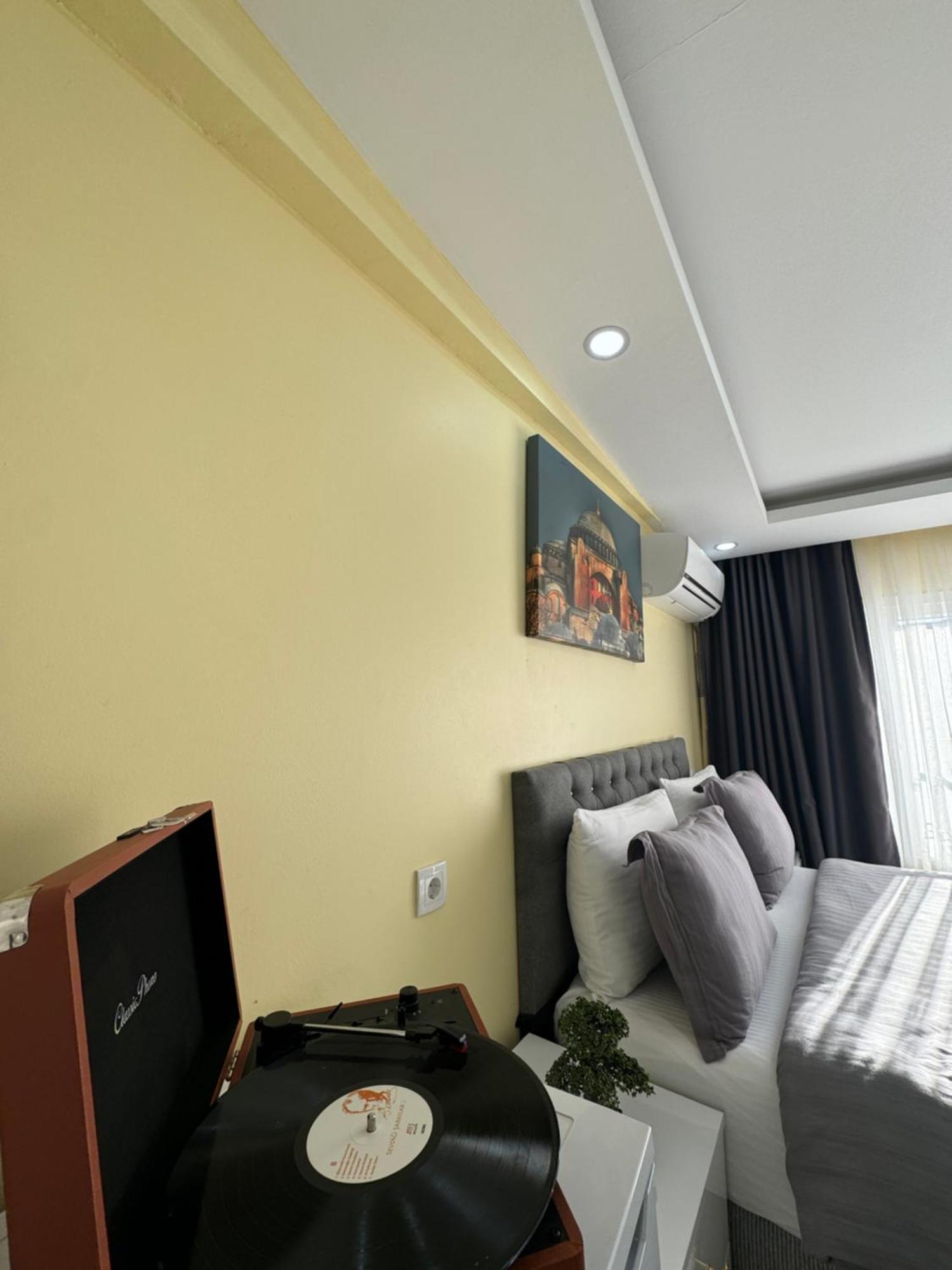Ozer Hotel & Apartments อิสตันบูล ภายนอก รูปภาพ