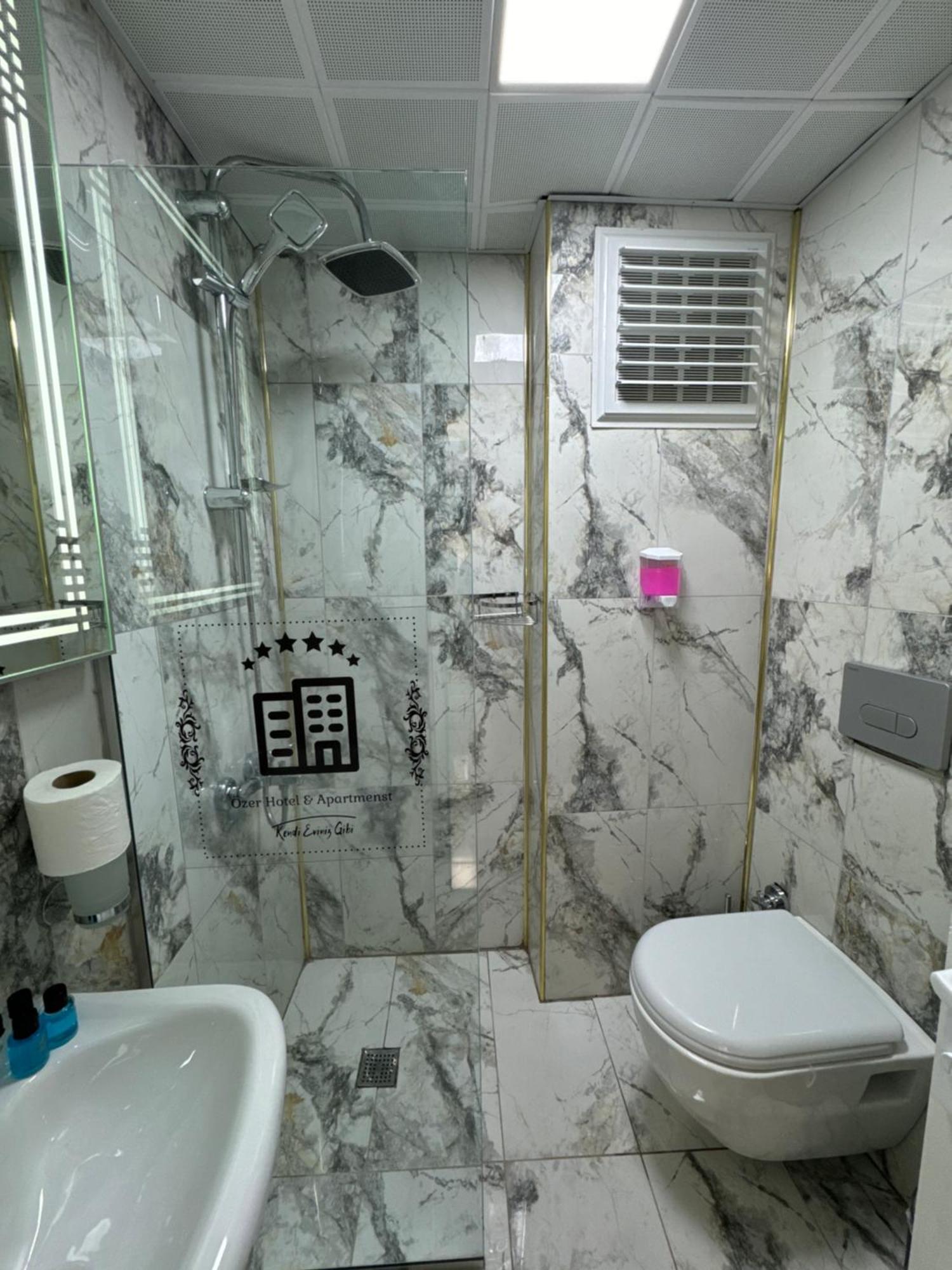 Ozer Hotel & Apartments อิสตันบูล ภายนอก รูปภาพ