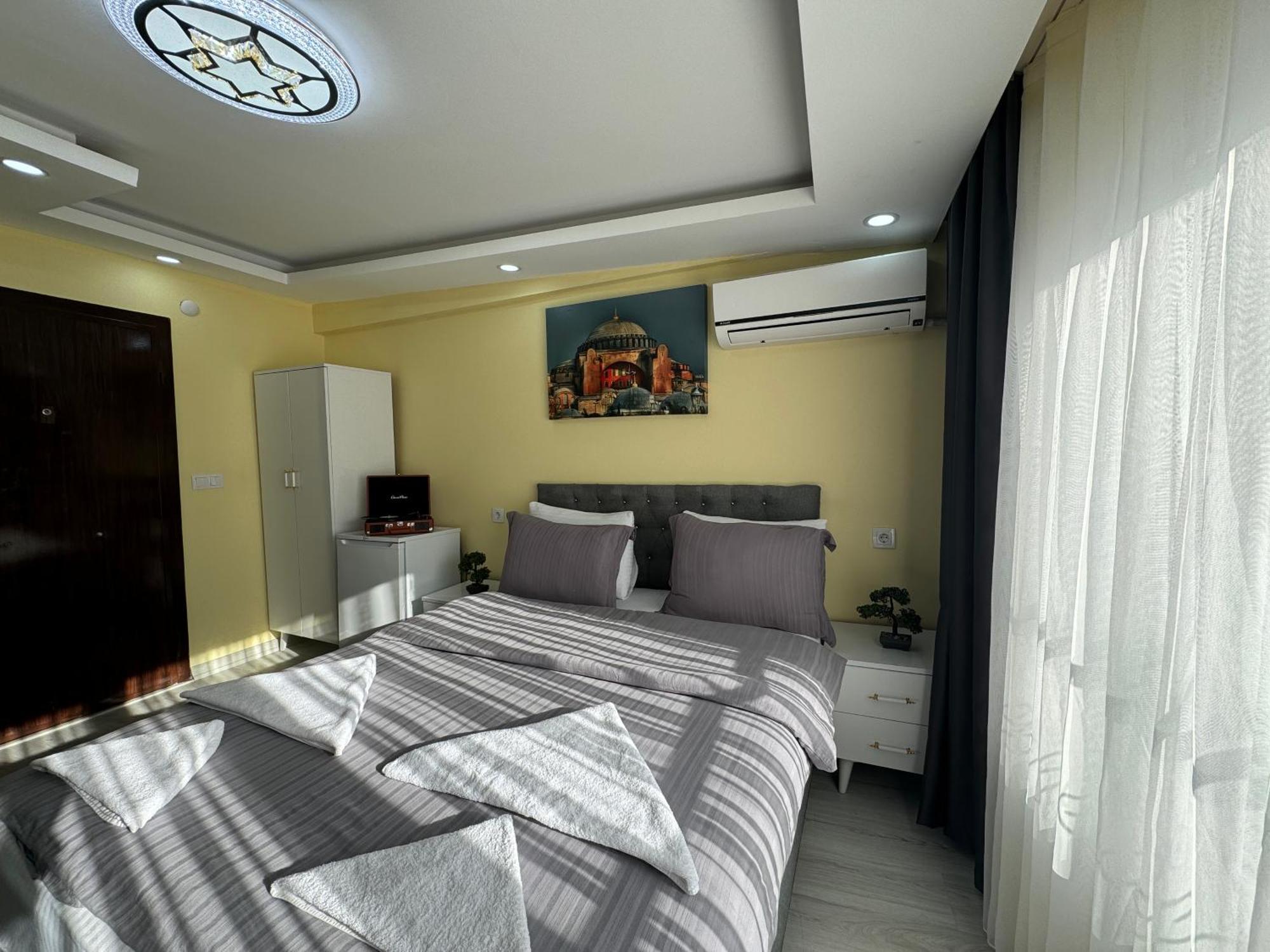 Ozer Hotel & Apartments อิสตันบูล ภายนอก รูปภาพ