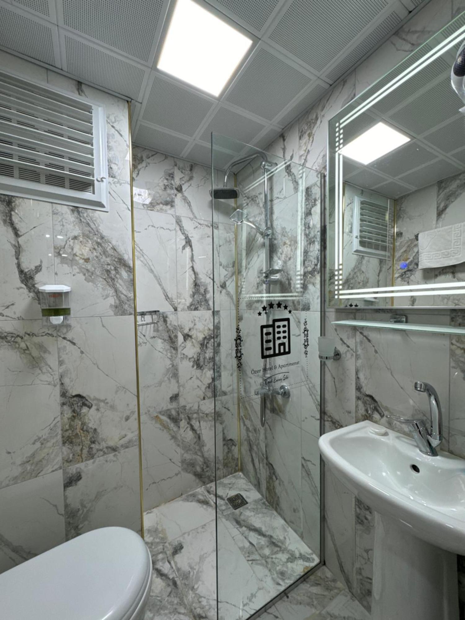 Ozer Hotel & Apartments อิสตันบูล ภายนอก รูปภาพ